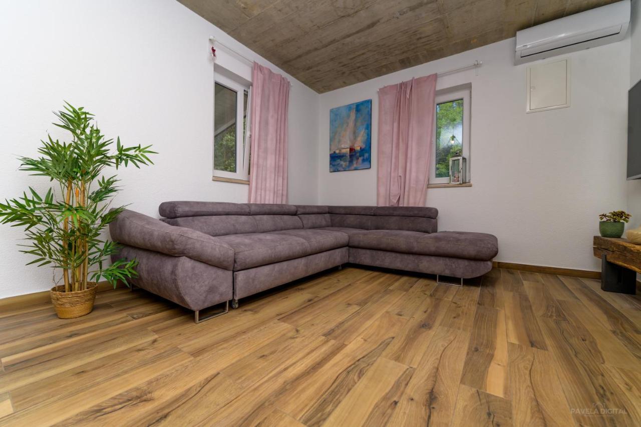 הוילה Sveti Jakov Stone House Magali מראה חיצוני תמונה